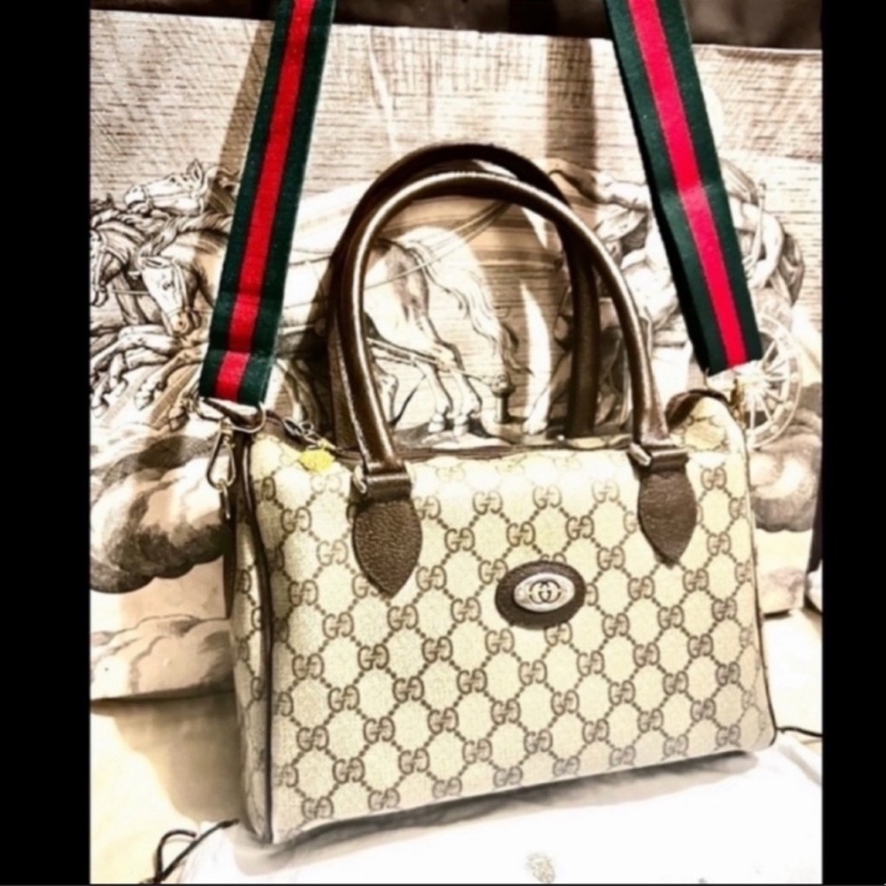 Gucci vintage crossbody Bag